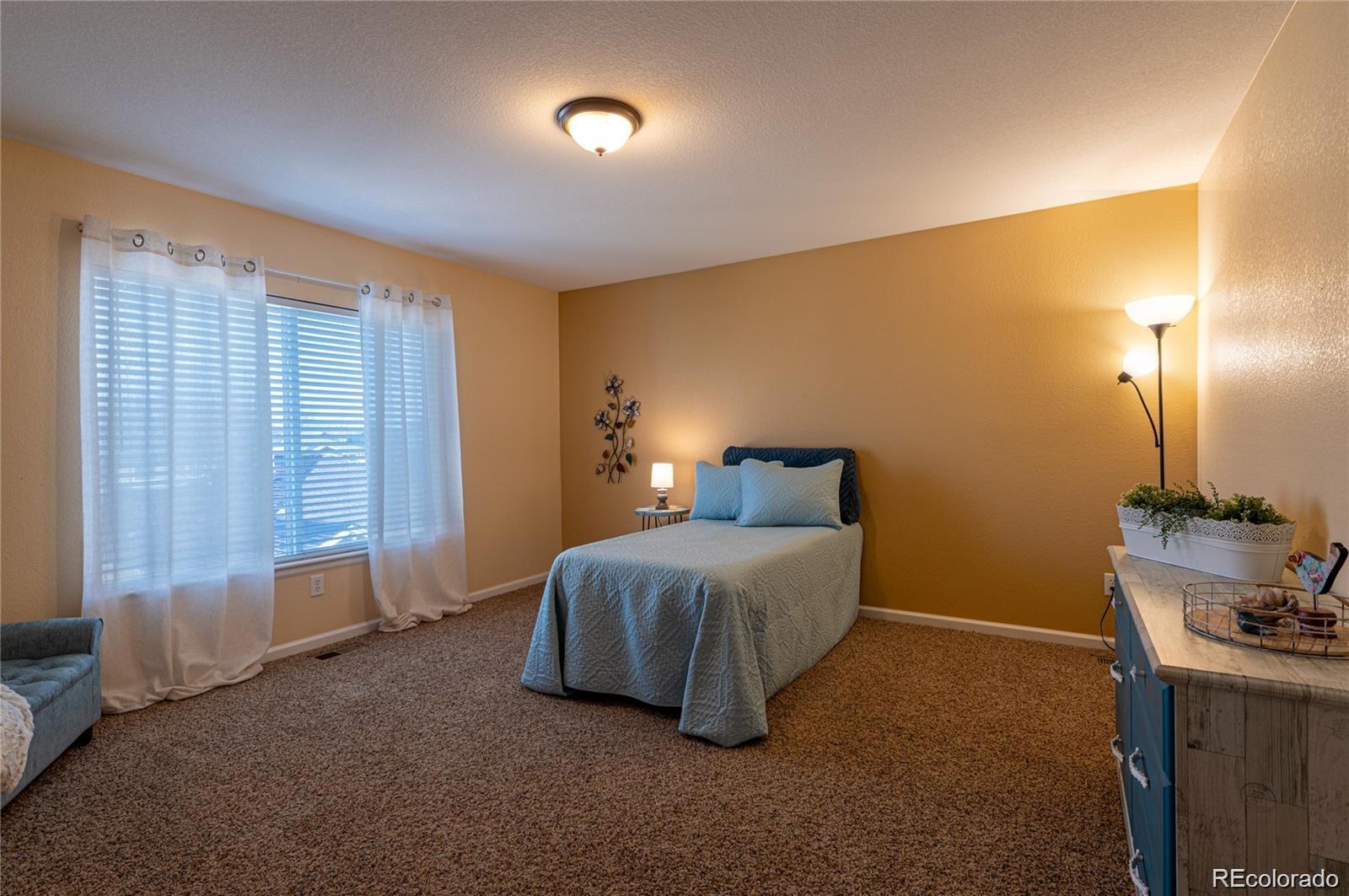 4902 S Zephyr Street Littleton CO 80123