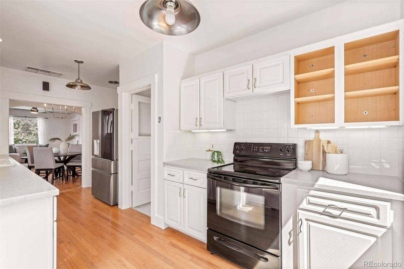 906 Monroe Street Denver CO 80206