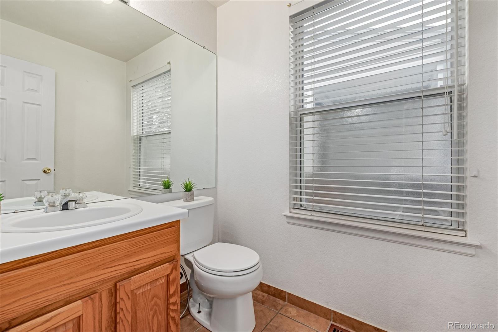 2905 S Deframe Way Lakewood CO 80228