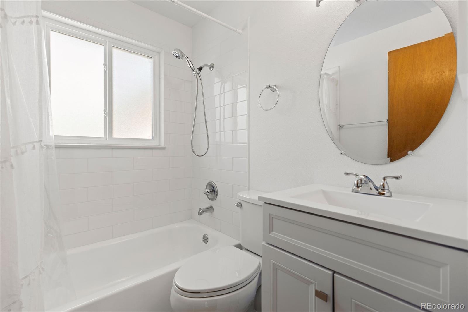 1841 S Saulsbury Court Lakewood CO 80232