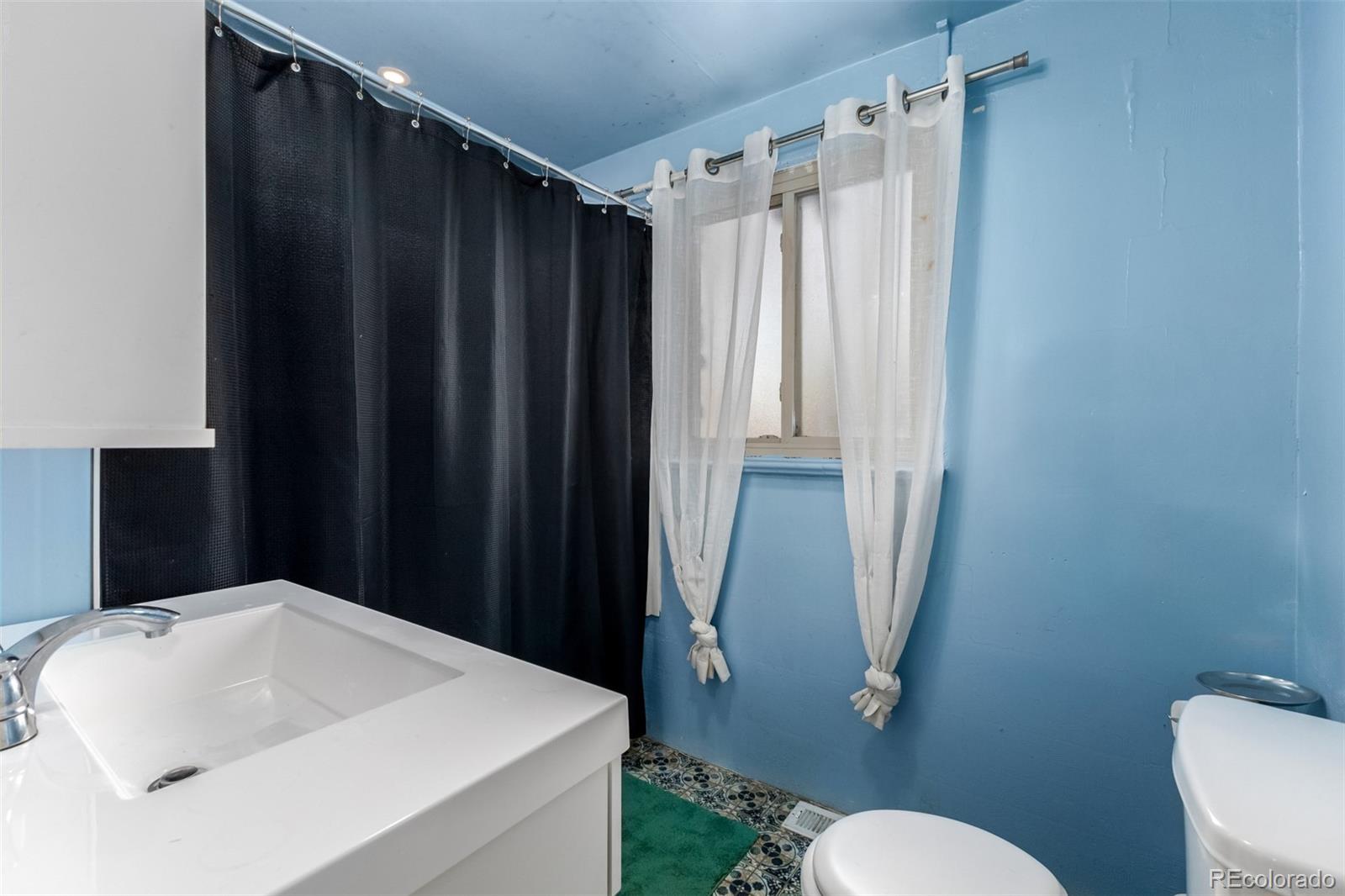 5637 Wyandot Street Denver CO 80221
