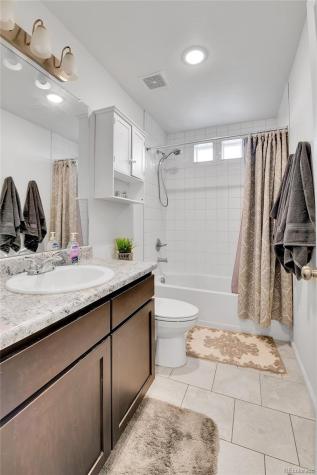 240 S Oak Hill Street Aurora CO 80018