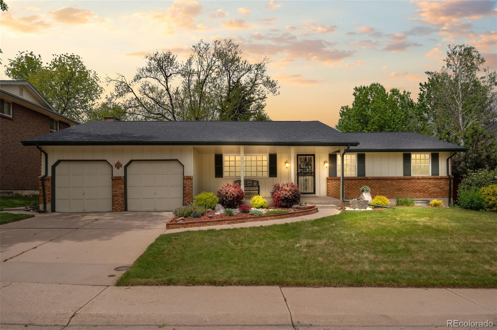 3761 S Eaton Street Denver CO 80235