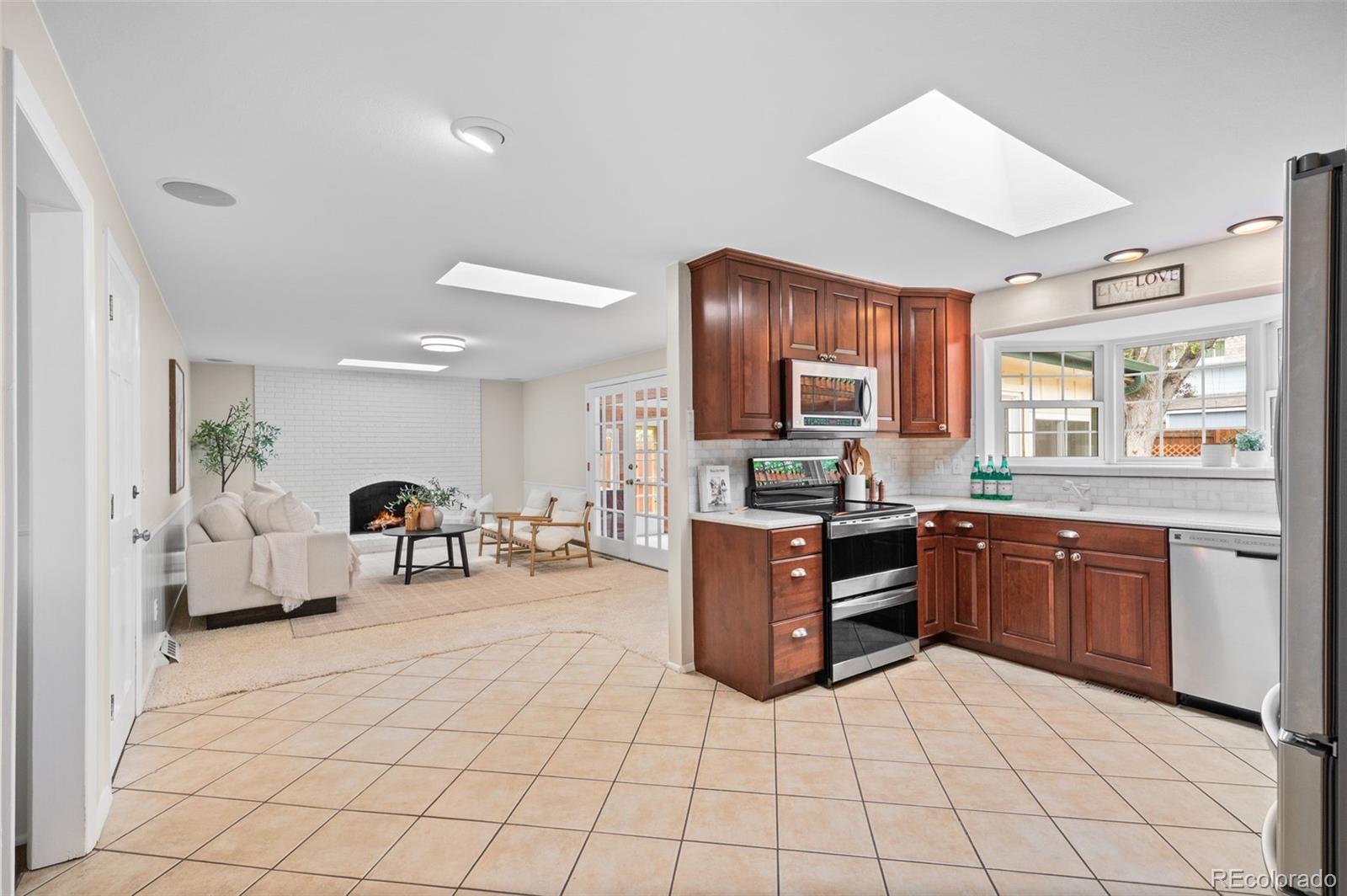 3761 S Eaton Street Denver CO 80235
