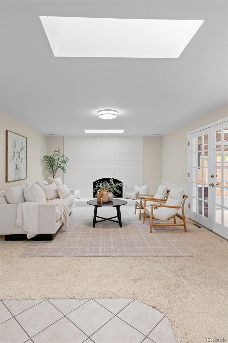3761 S Eaton Street Denver CO 80235