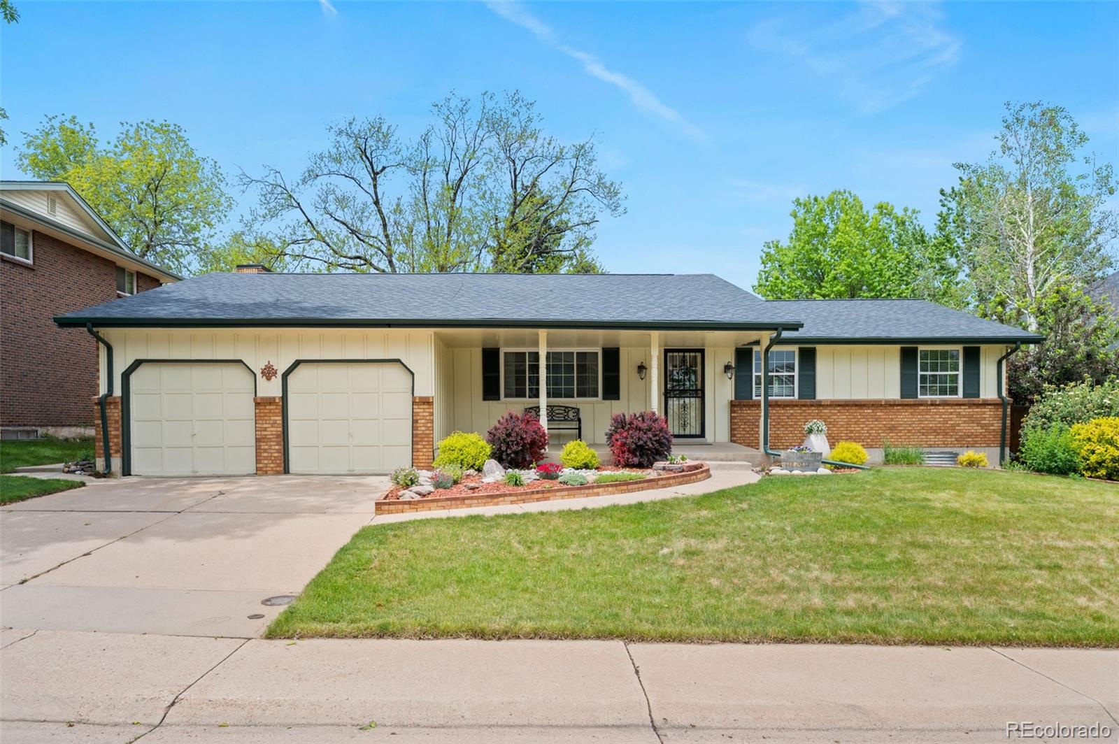 3761 S Eaton Street Denver CO 80235