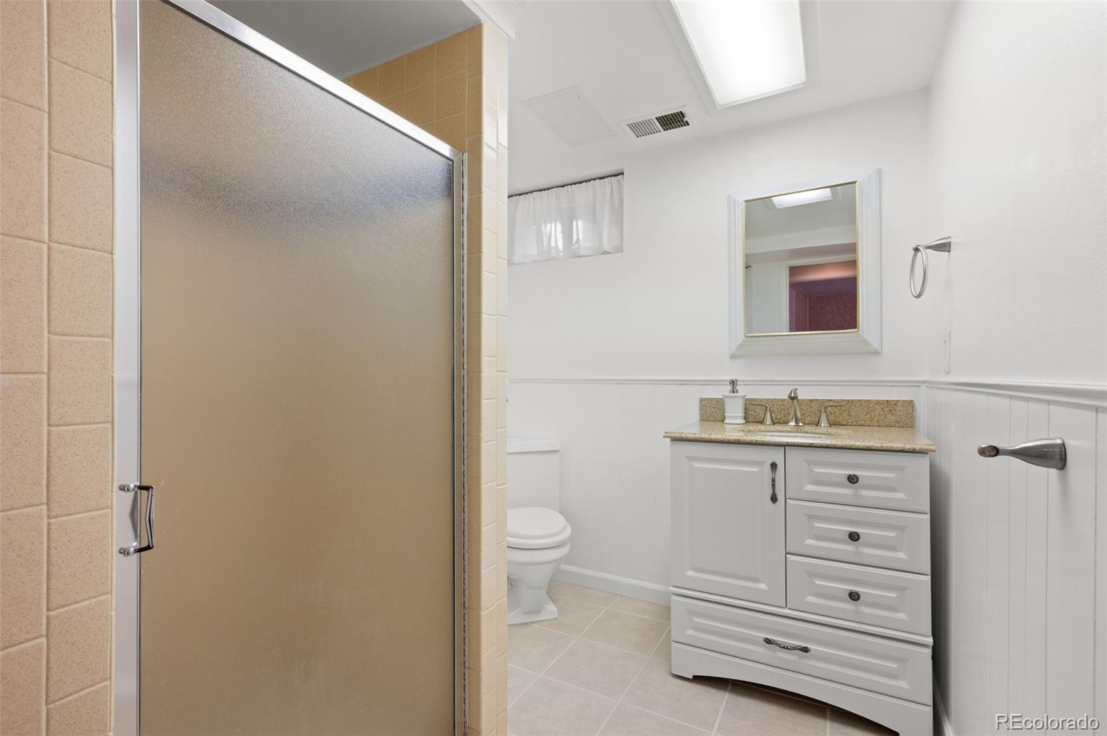 3761 S Eaton Street Denver CO 80235