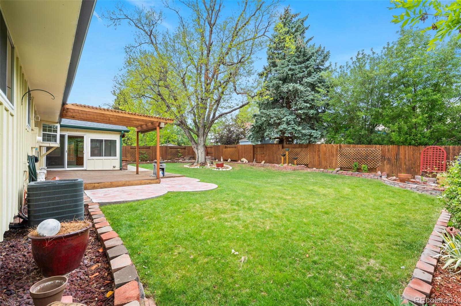 3761 S Eaton Street Denver CO 80235