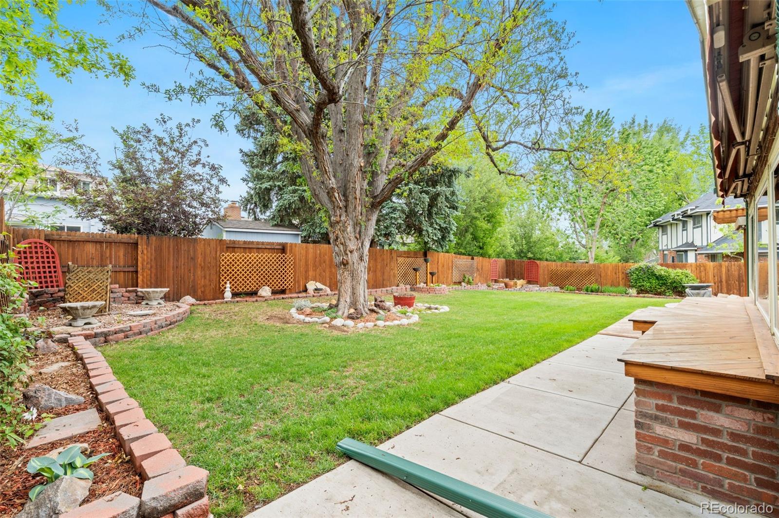 3761 S Eaton Street Denver CO 80235