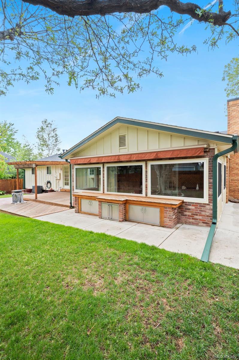 3761 S Eaton Street Denver CO 80235
