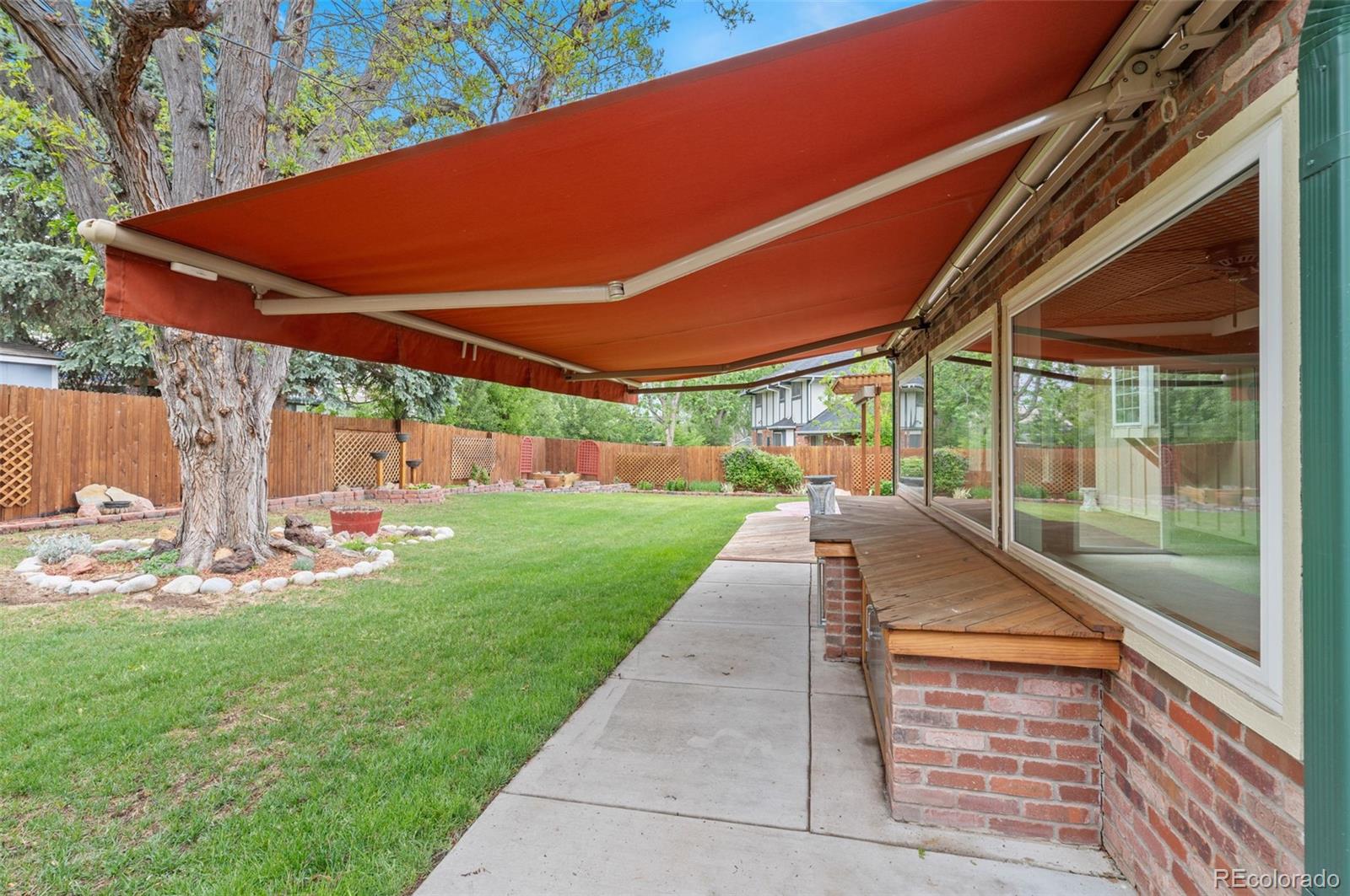 3761 S Eaton Street Denver CO 80235