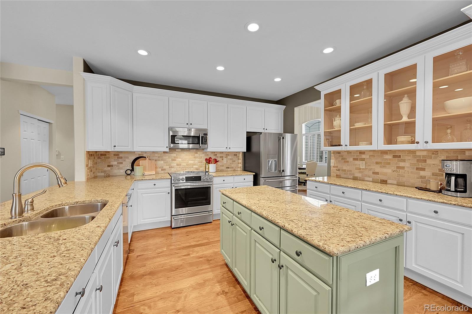 9424 S Hackberry Lane Highlands Ranch CO 80129