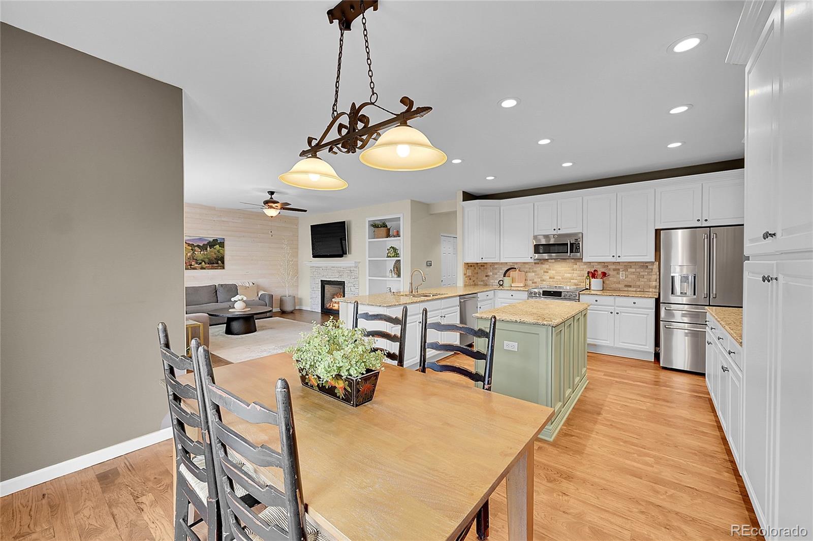 9424 S Hackberry Lane Highlands Ranch CO 80129