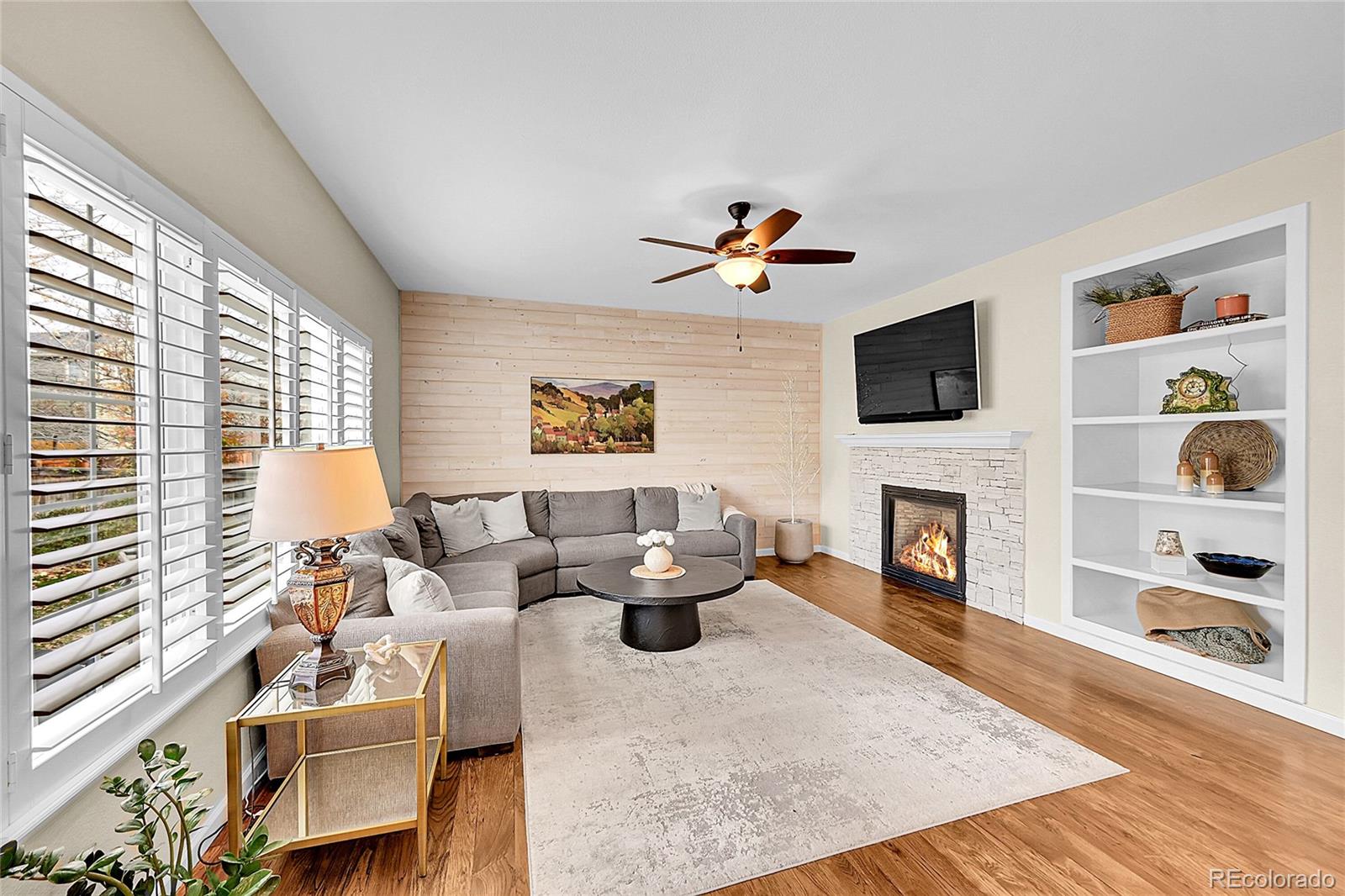 9424 S Hackberry Lane Highlands Ranch CO 80129