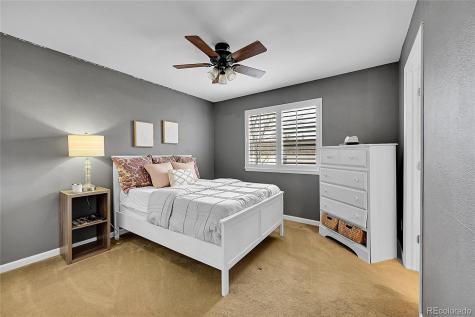 9424 S Hackberry Lane Highlands Ranch CO 80129