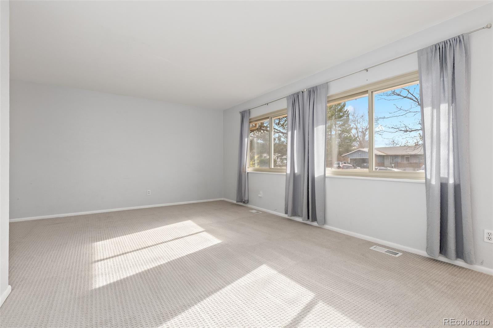 2664 S Richfield Street Aurora CO 80013