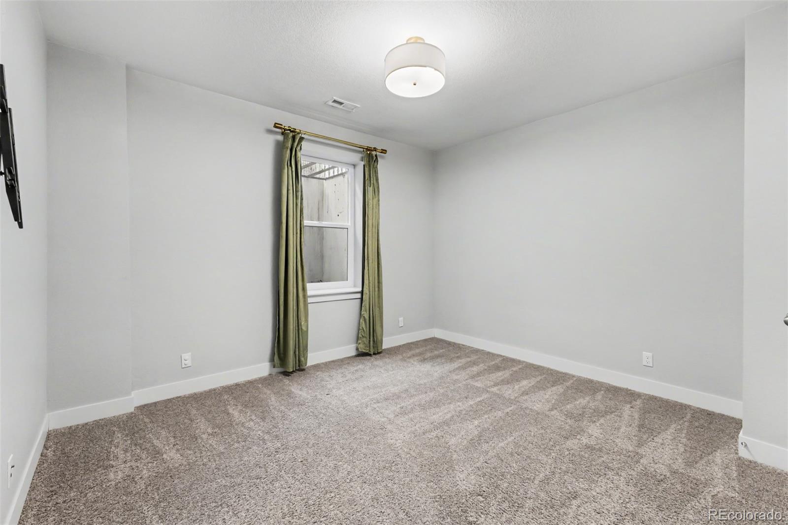 9982 E 60th Avenue Denver CO 80238