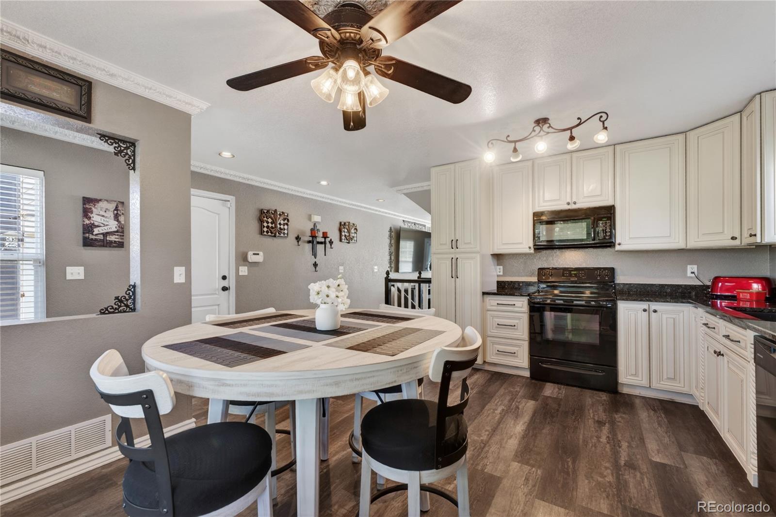 10818 Dayton Way Commerce City CO 80640