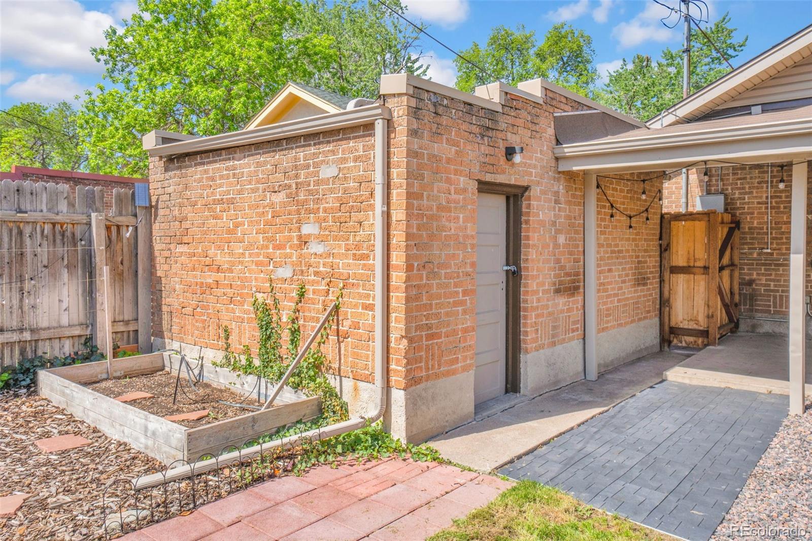 2164 S Lincoln Street Denver CO 80210