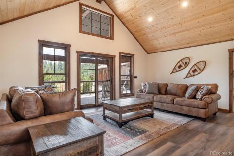 84 GCR 4035 Granby CO 80446