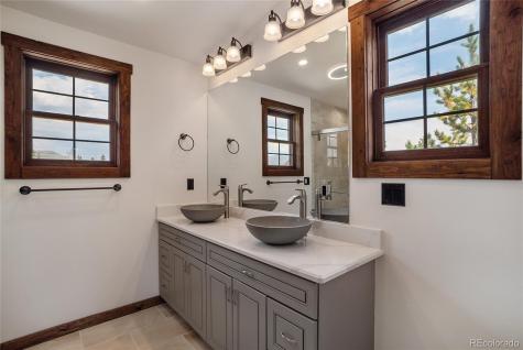 84 GCR 4035 Granby CO 80446