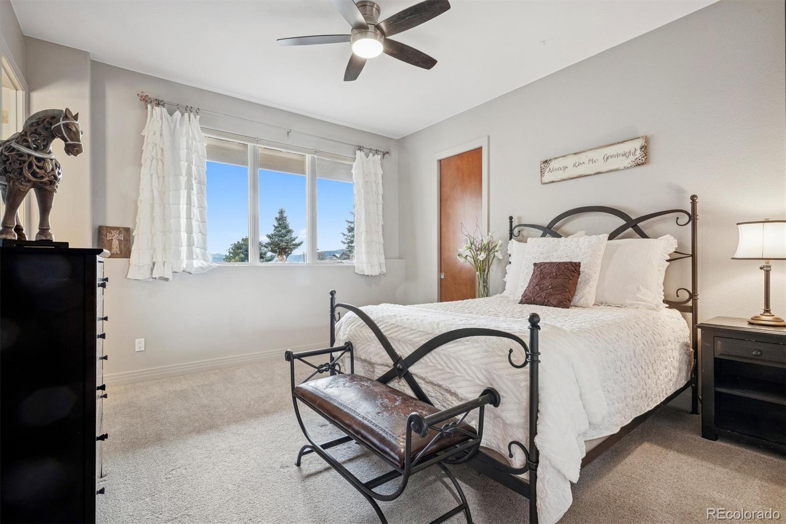 23534 Waynes Way Golden CO 80401