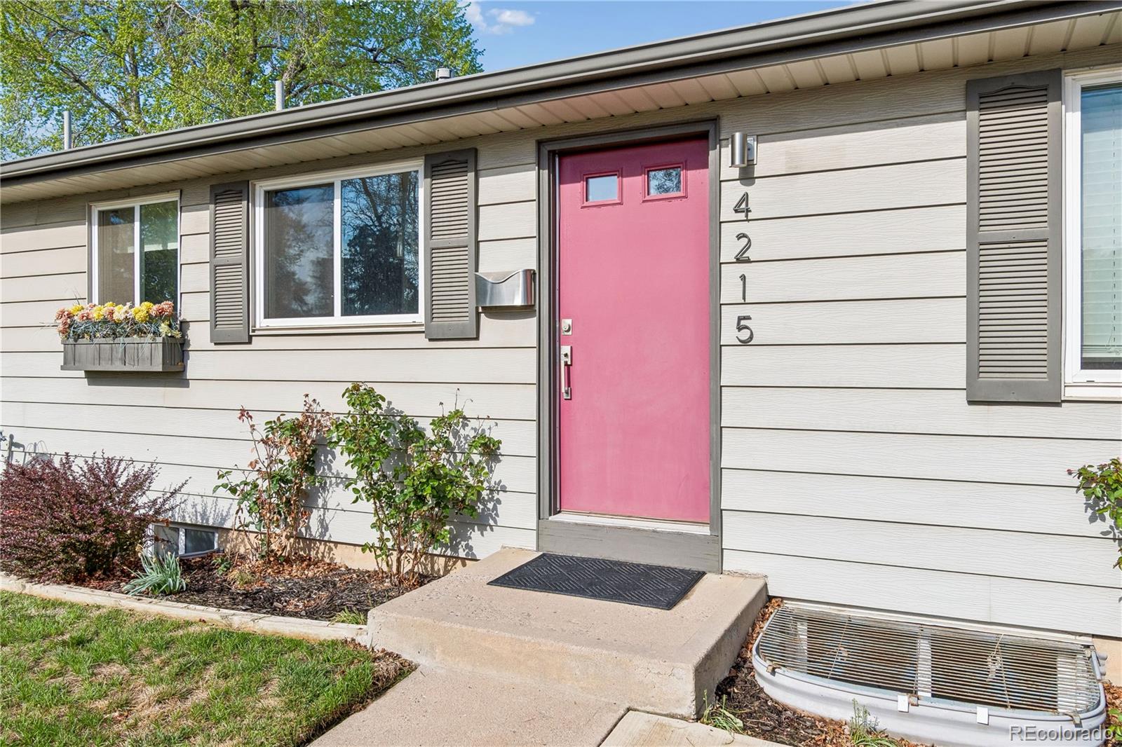 4215 S Lipan Street Englewood CO 80110