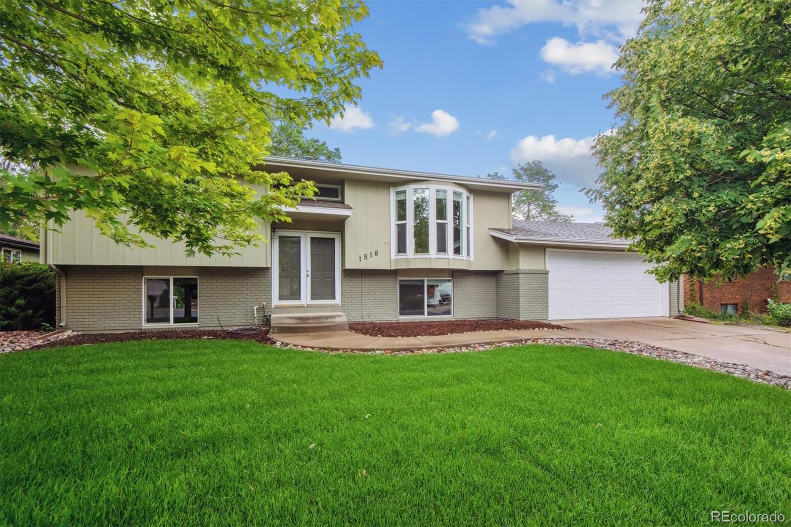 1518 Vivian Street Longmont CO 80501