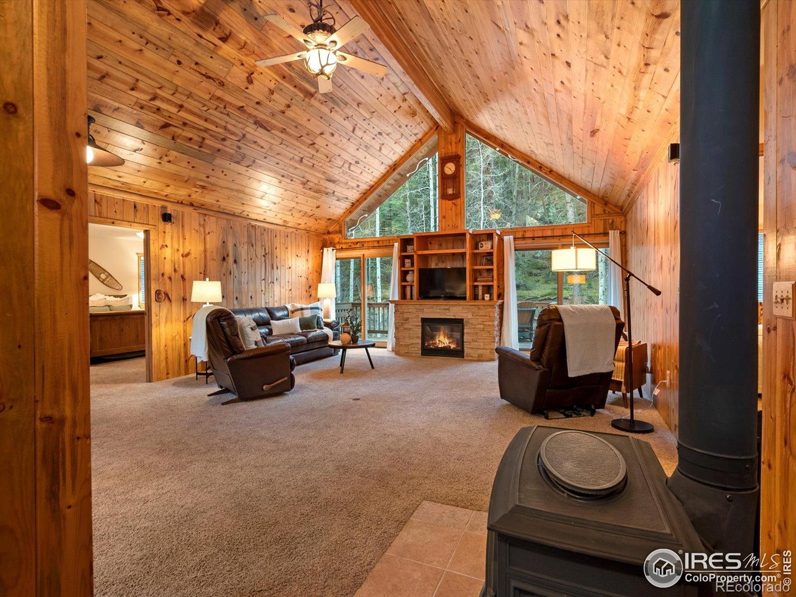 1035 Streamside Drive Glen Haven CO 80532