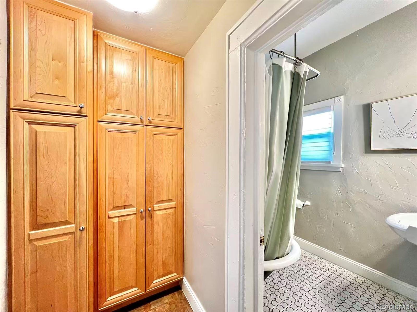 1217 Gaylord Street Denver CO 80206