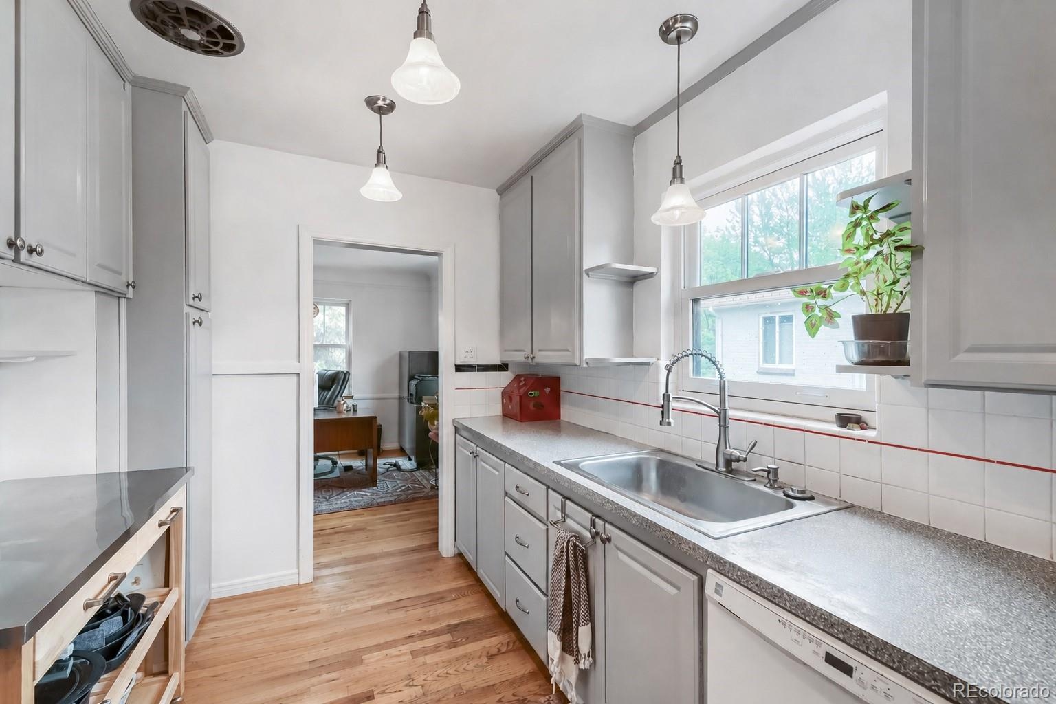 2520 Locust Street Denver CO 80207