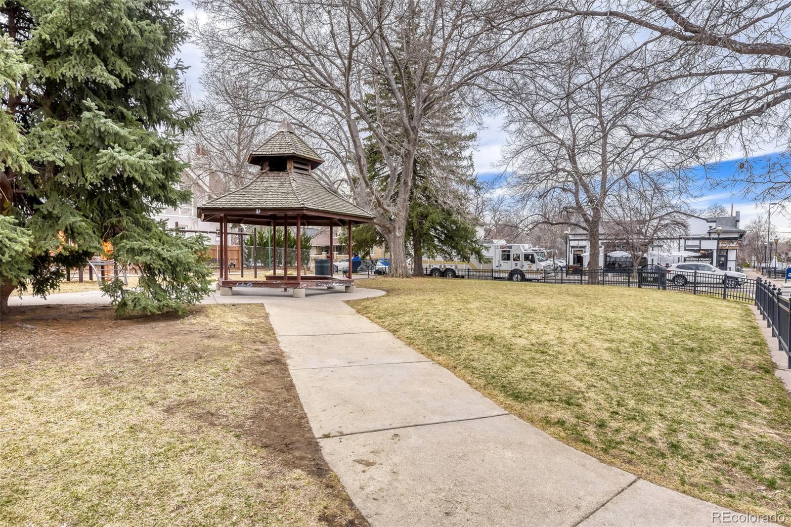 2520 Locust Street Denver CO 80207