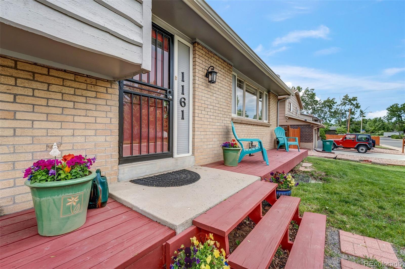 1161 S Johnson Way Lakewood CO 80232