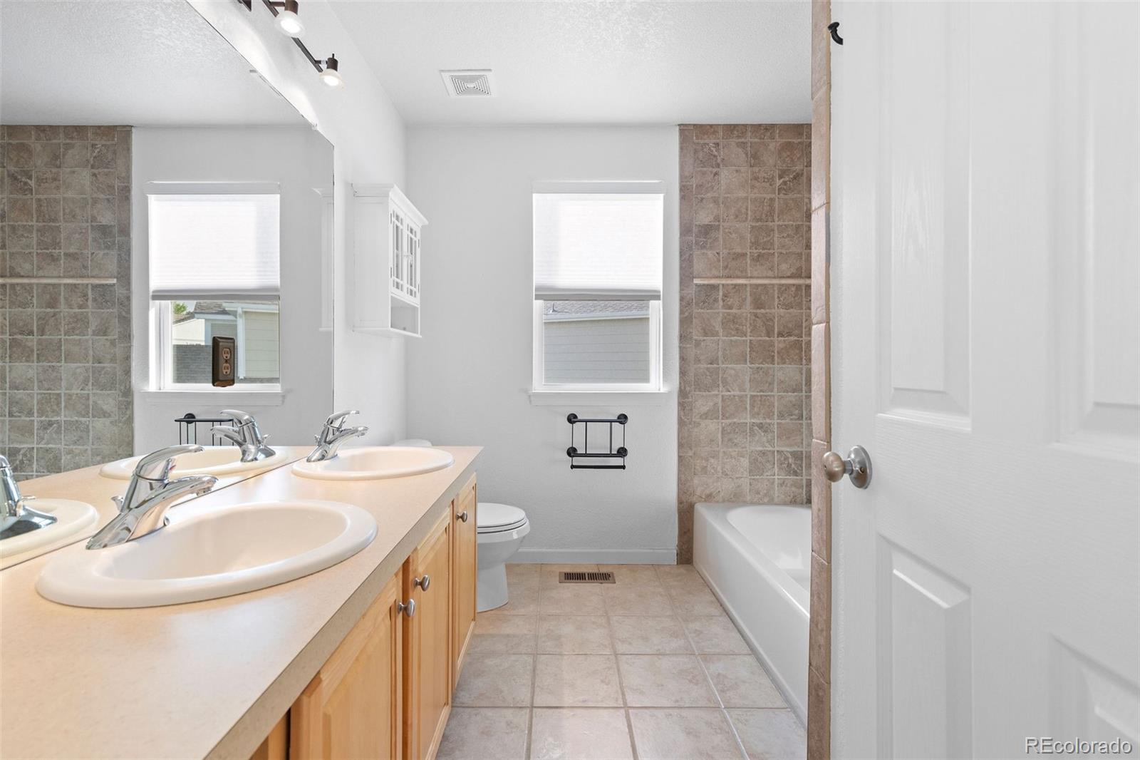 16879 E Caley Circle Aurora CO 80016