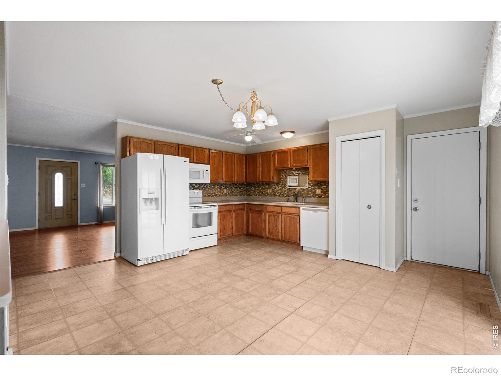 5634 W 63rd Avenue Arvada CO 80003