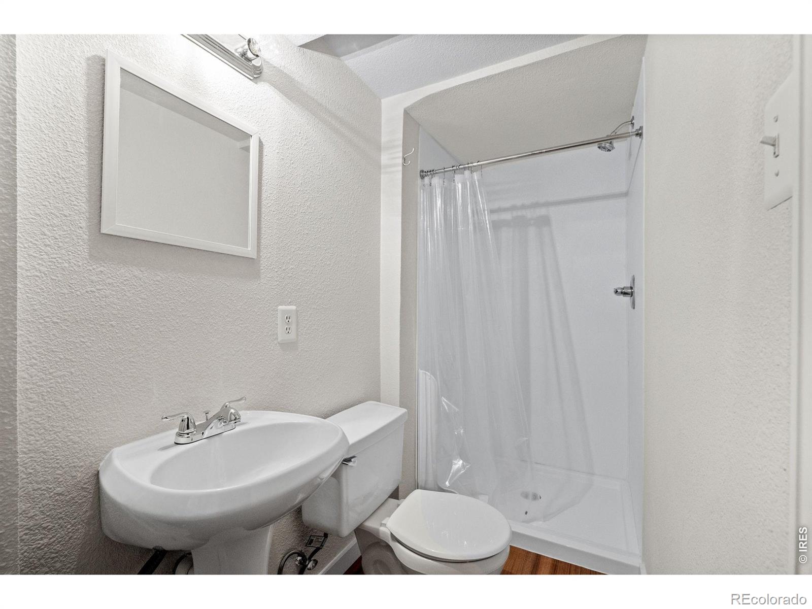 5634 W 63rd Avenue Arvada CO 80003