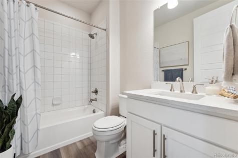 7137 S Vandriver Way Aurora CO 80016