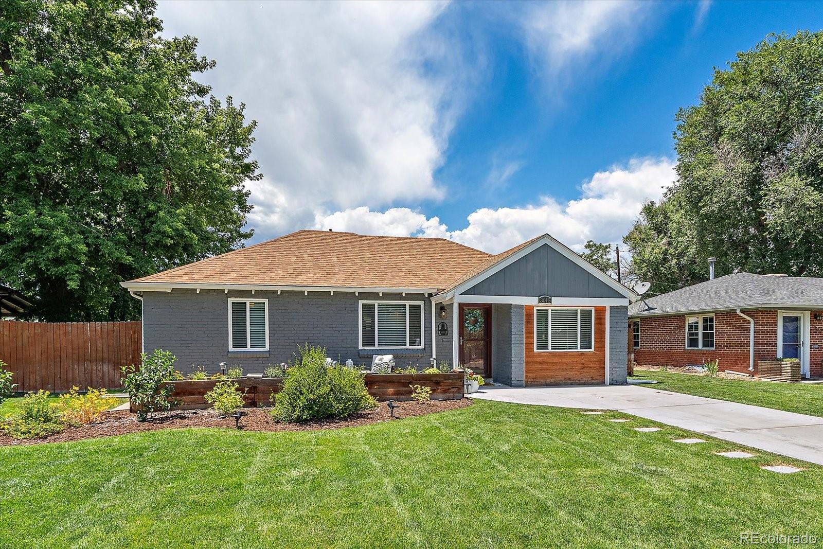 3015 Holly Street Denver CO 80207