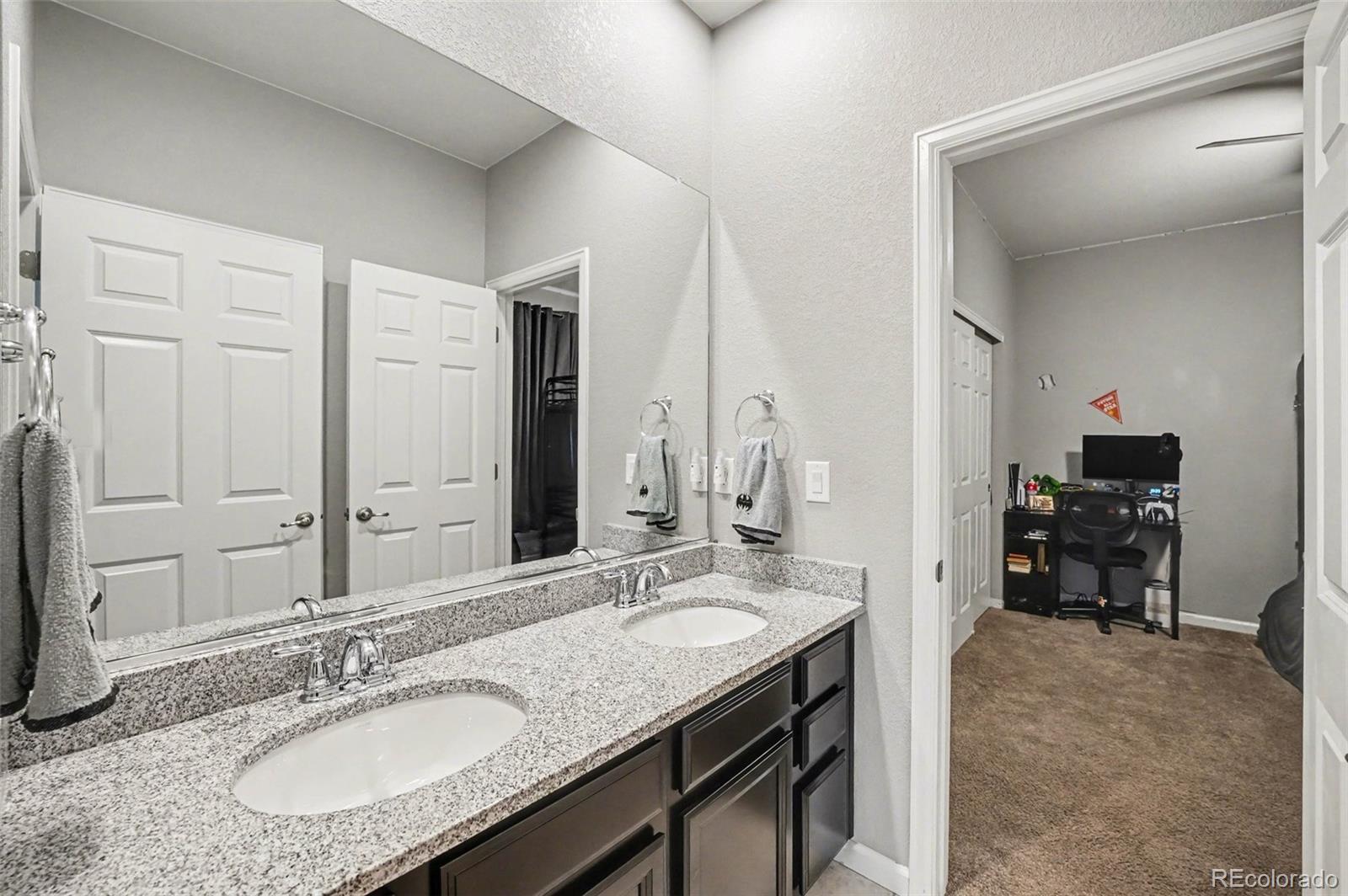 7226 Zinnia Street Arvada CO 80005