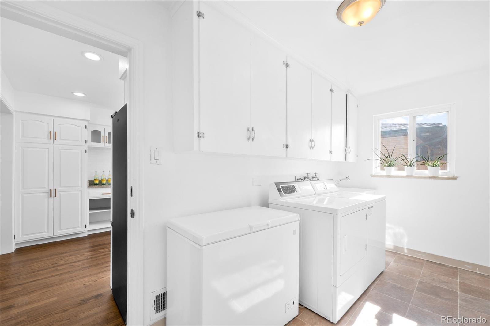3035 N Monaco Street Parkway Denver CO 80207