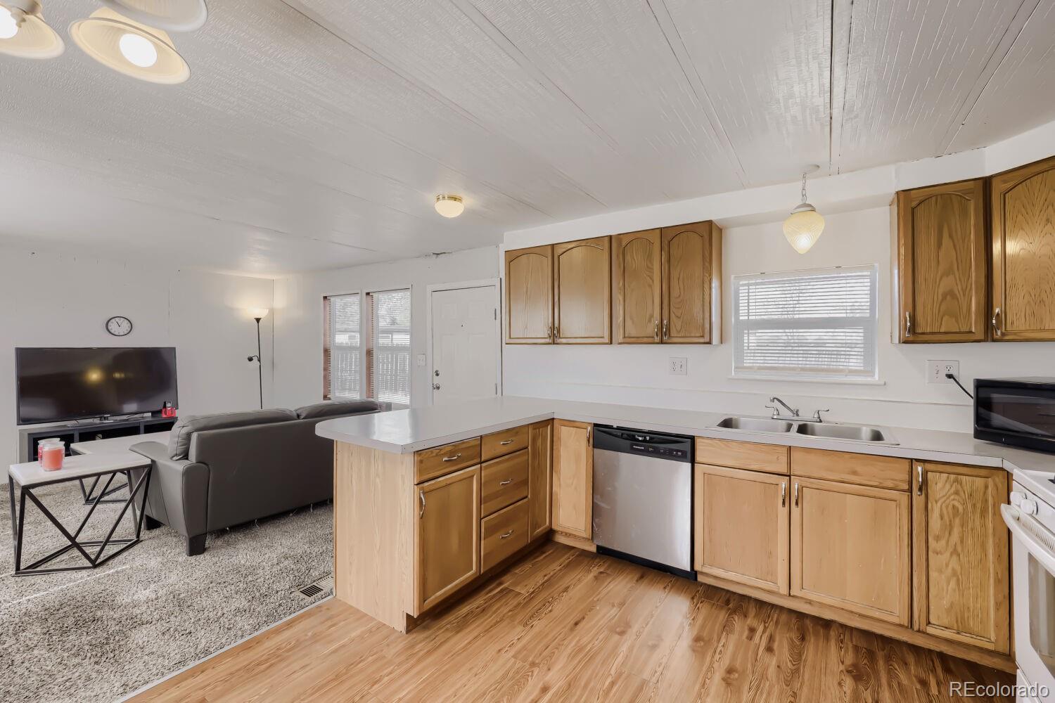 1030 Macdavidson Circle Dacono CO 80514