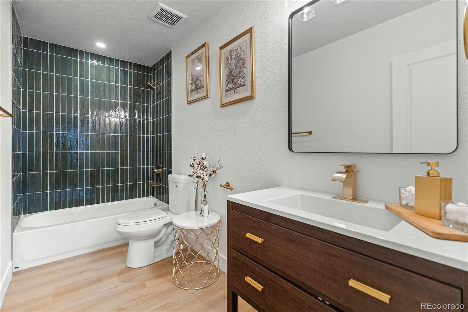 43 Hazel Court Denver CO 80219
