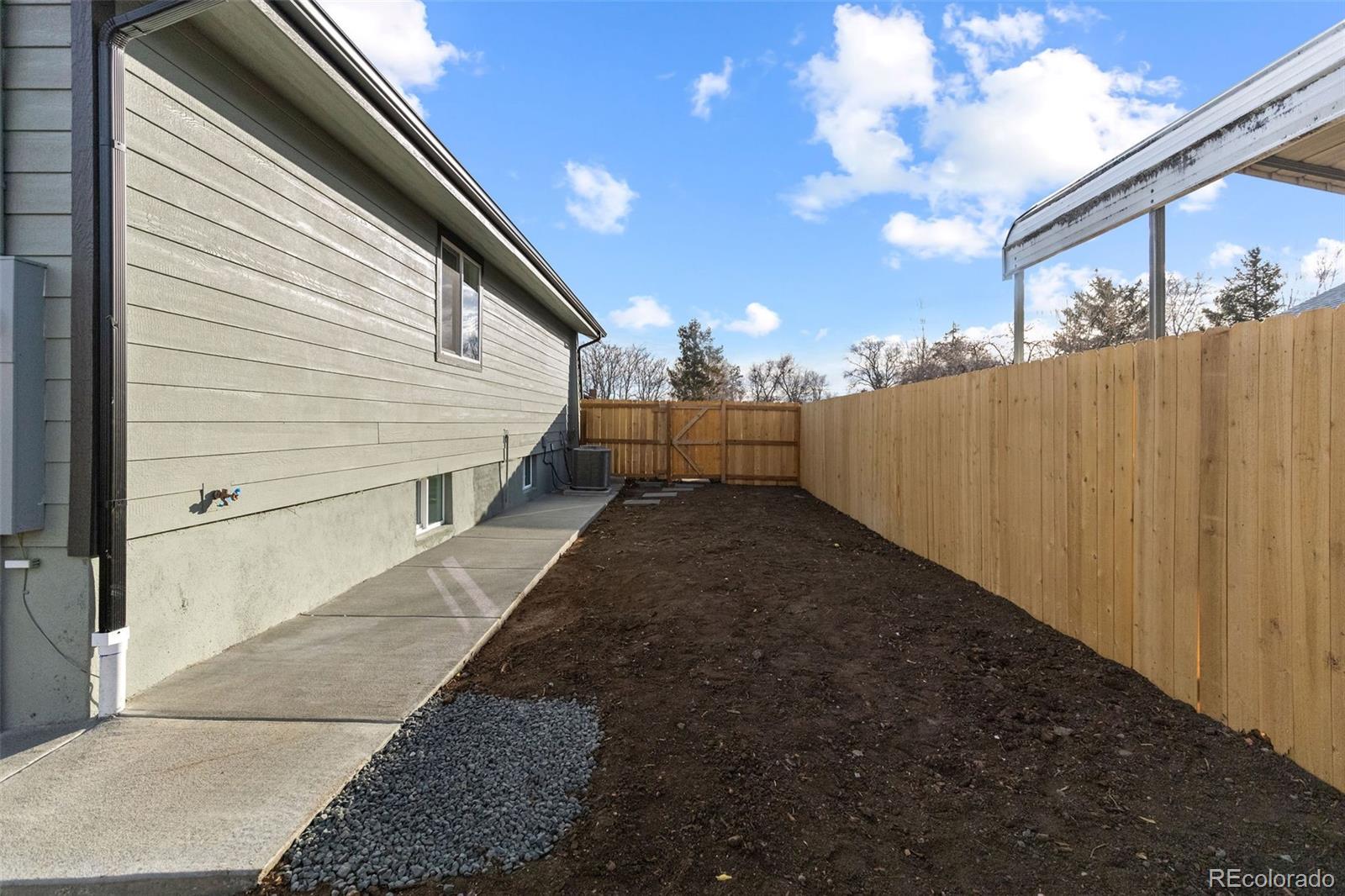 43 Hazel Court Denver CO 80219