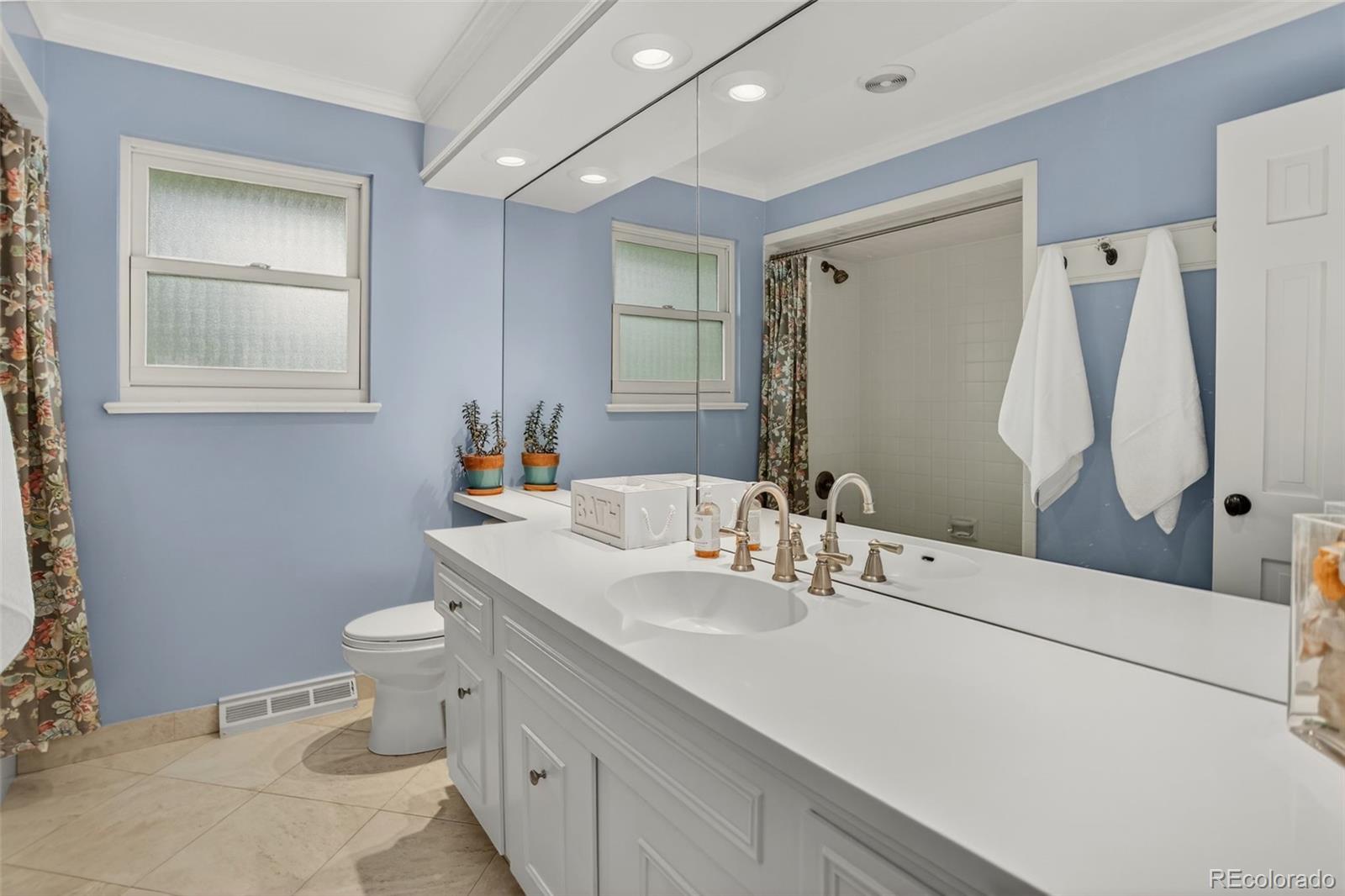 5724 E Oxford Avenue Cherry Hills Village CO 80111