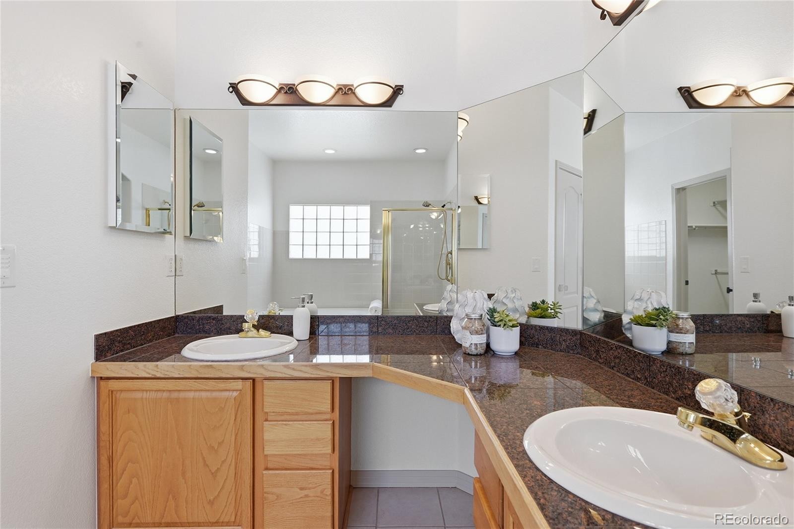 8406 S Parfet Court Littleton CO 80127