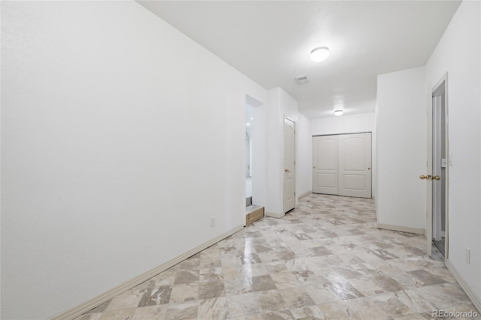 8406 S Parfet Court Littleton CO 80127