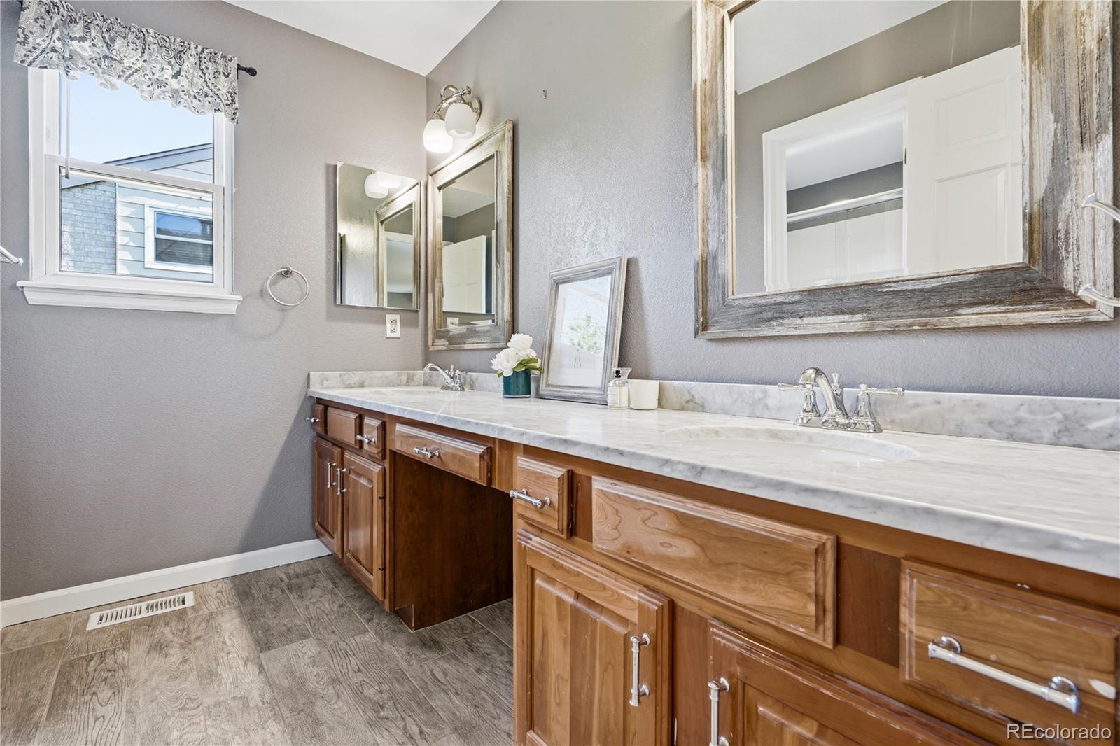8927 Green Meadows Lane Highlands Ranch CO 80126