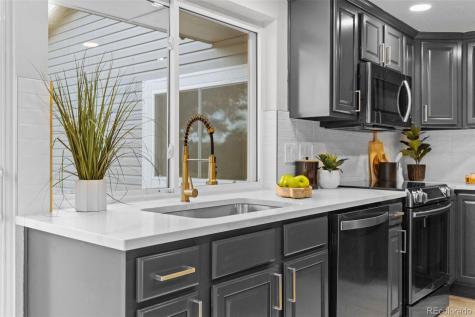 2812 S Ursula Court Aurora CO 80014