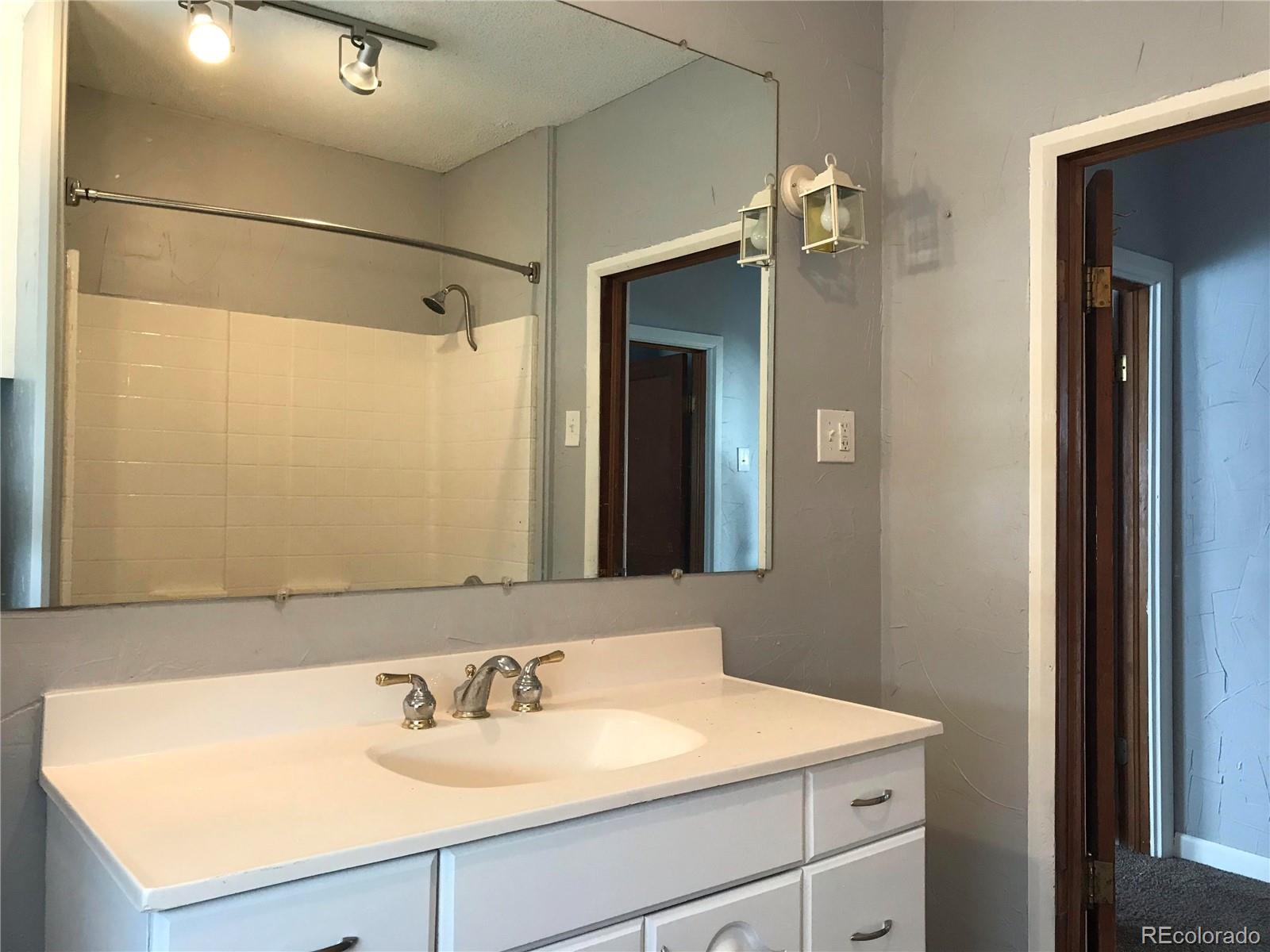 2540 S Kipling Street Lakewood CO 80227