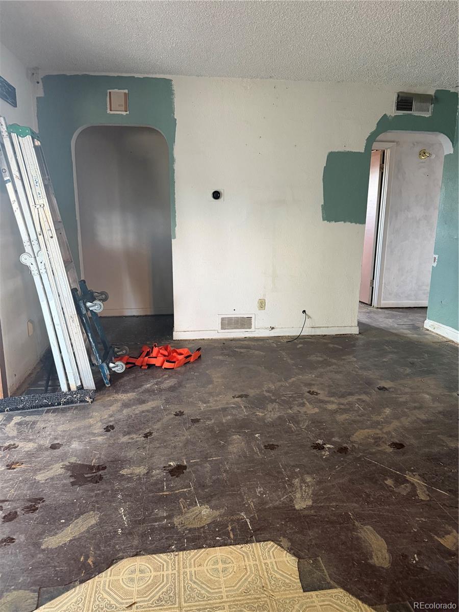 1621 Pueblo Thornton CO 80229